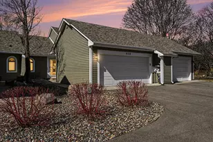 938 Winterberry Dr, Woodbury, MN 55125 - Photo 1