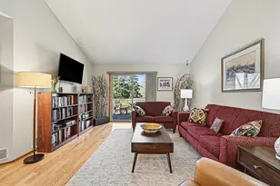 938 Winterberry Dr, Woodbury, MN 55125 - Photo 11