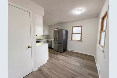 8615 Virginia Circle N, Saint Louis Park, MN 55426 - Photo 5