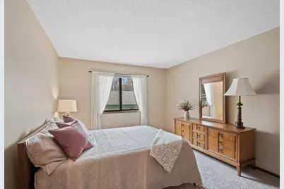 13569 Everton Avenue, Apple Valley, MN 55124 - Photo 21