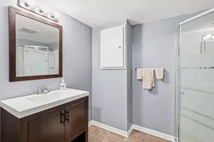 1876 Berkeley Ave, Saint Paul, MN 55105 - Photo 25