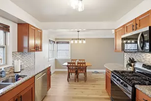 1876 Berkeley Ave, Saint Paul, MN 55105 - Photo 5