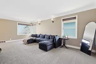 1876 Berkeley Ave, Saint Paul, MN 55105 - Photo 11