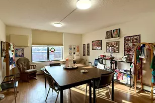 7600 Golden Valley Rd, Golden Valley, MN 55427 - Photo 11