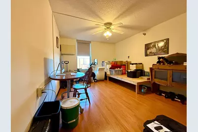 7600 Golden Valley Road #305, Golden Valley, MN 55427 - Photo 7