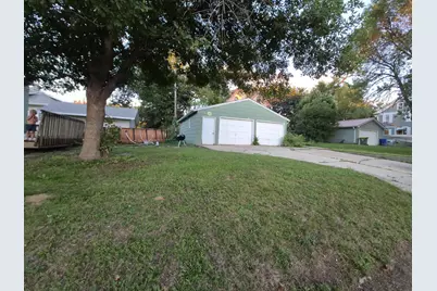 102 3rd Street SE, Pipestone, MN 56164 - Photo 31