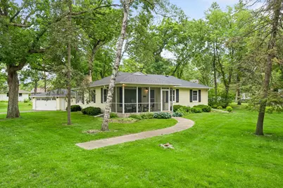 1501 Valders Avenue N, Golden Valley, MN 55427 - Photo 3