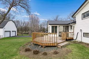 8224 Hillside Dr, Eden Prairie, MN 55347 - Photo 31