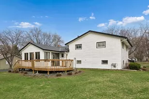 8224 Hillside Dr, Eden Prairie, MN 55347 - Photo 29