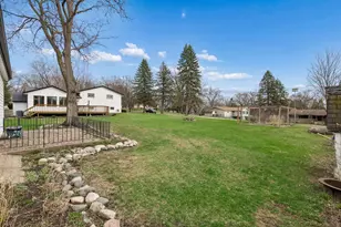 8224 Hillside Dr, Eden Prairie, MN 55347 - Photo 33