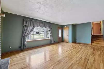 8224 Hillside Drive, Eden Prairie, MN 55347 - Photo 9