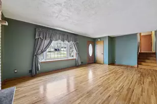 8224 Hillside Dr, Eden Prairie, MN 55347 - Photo 9