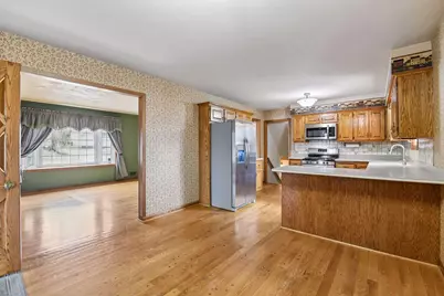 8224 Hillside Drive, Eden Prairie, MN 55347 - Photo 5