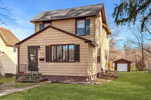 352 3rd St, Tracy, MN 56175 - Photo 1