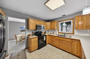 1401 36th St SW, Rochester, MN 55902 - Photo 11