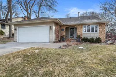 239 16th Avenue SW, New Brighton, MN 55112 - Photo 1