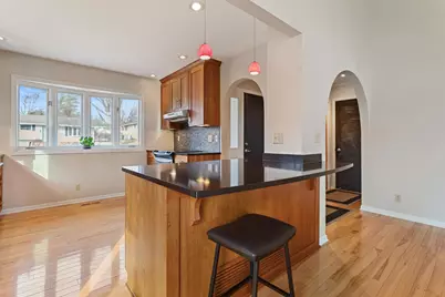 239 16th Avenue SW, New Brighton, MN 55112 - Photo 9