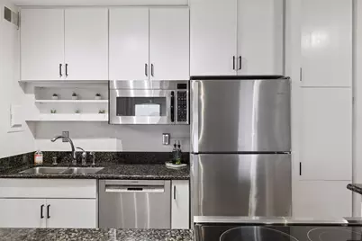 400 Groveland Avenue #914, Minneapolis, MN 55403 - Photo 3