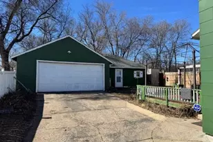 221 4th Ave SE, Saint Cloud, MN 56304 - Photo 3