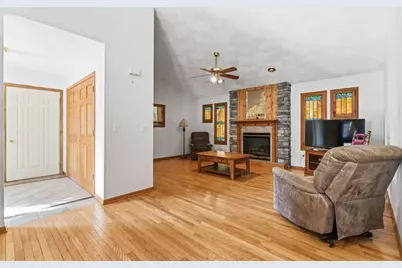 203 W Main Street, Blooming Prairie, MN 55917 - Photo 7