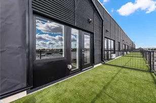 801 SE 9th St, Minneapolis, MN 55414 - Photo 11