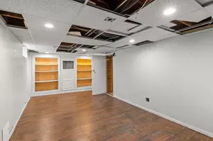 2323 Golden Valley Rd, Minneapolis, MN 55411 - Photo 17