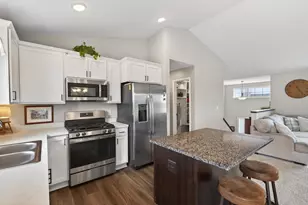 401 66th St SW, Waverly, MN 55390 - Photo 9