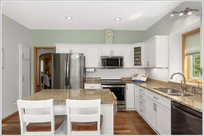 11609 88th Place N, Maple Grove, MN 55369 - Photo 9
