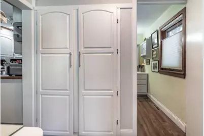 526 W Douglas Avenue, Fergus Falls, MN 56537 - Photo 23