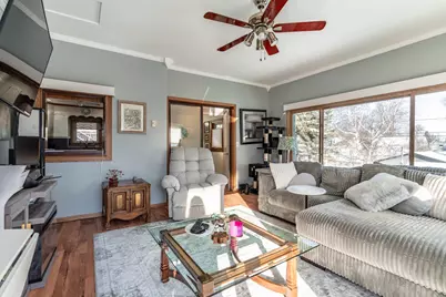 526 W Douglas Avenue, Fergus Falls, MN 56537 - Photo 9