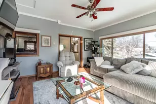 526 W Douglas Ave, Fergus Falls, MN 56537 - Photo 9