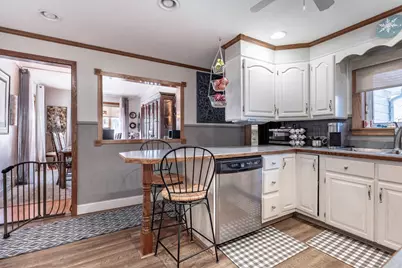 526 W Douglas Avenue, Fergus Falls, MN 56537 - Photo 15
