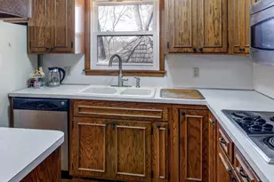 11818 Dunhill Rd, Eden Prairie, MN 55344 - Photo 9