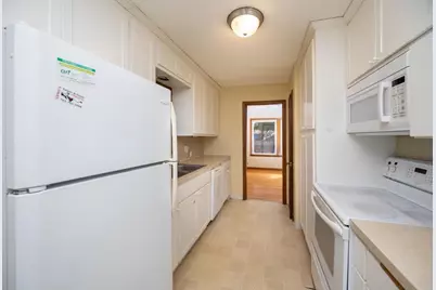 1040 Lincoln Terrace, Columbia Heights, MN 55421 - Photo 9