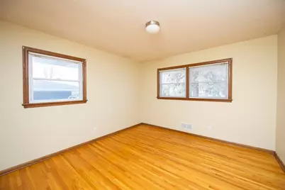 1040 Lincoln Terrace, Columbia Heights, MN 55421 - Photo 15