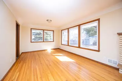 1040 Lincoln Terrace, Columbia Heights, MN 55421 - Photo 5