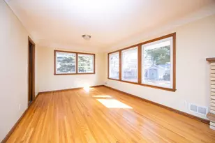 1040 Lincoln Terrace, Columbia Heights, MN 55421 - Photo 5