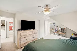 3018 Hazelwood St, Maplewood, MN 55109 - Photo 9