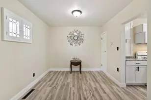 1978 Utica Ave, Saint Paul, MN 55119 - Photo 5