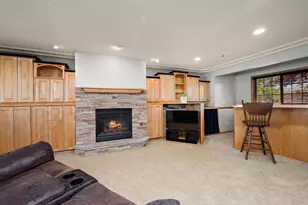 7224 Setzler Pkwy, Brooklyn Park, MN 55445 - Photo 17