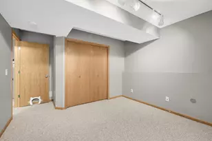 339 3rd Ave NE, Lonsdale, MN 55046 - Photo 33