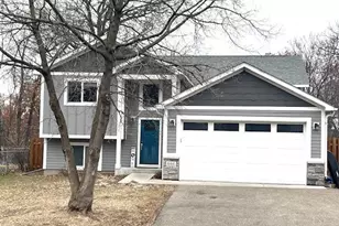 646 Grafton Ave N, Oakdale, MN 55128 - Photo 3