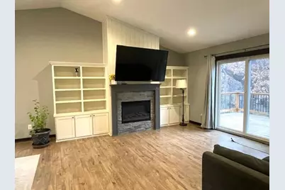 646 Grafton Avenue N, Oakdale, MN 55128 - Photo 9