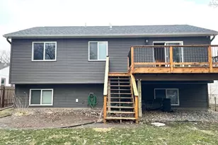 646 Grafton Ave N, Oakdale, MN 55128 - Photo 29