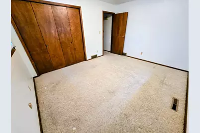 302 8th Avenue NW, Pipestone, MN 56164 - Photo 23