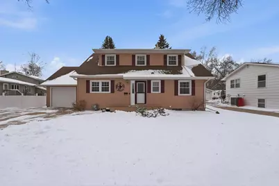 1109 13th Avenue SW, Willmar, MN 56201 - Photo 3