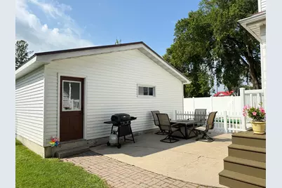 811 E Division Street, Elbow Lake, MN 56531 - Photo 7