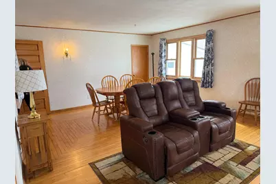 811 E Division Street, Elbow Lake, MN 56531 - Photo 25