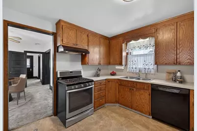 815 E Center Street, Rochester, MN 55904 - Photo 17