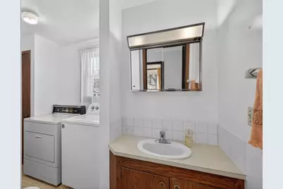 815 E Center Street, Rochester, MN 55904 - Photo 11